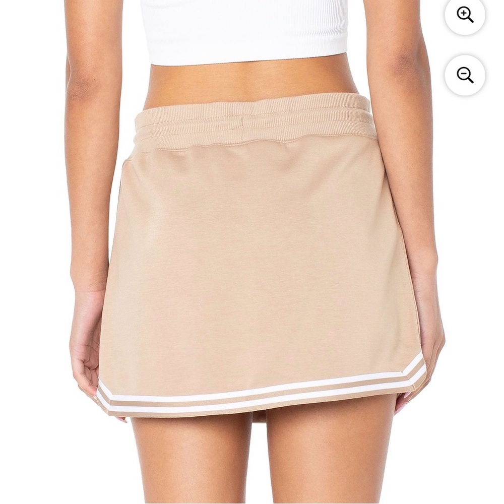 Spalding Women's Tech Fleece Mini Skort - Picture 4 of 8